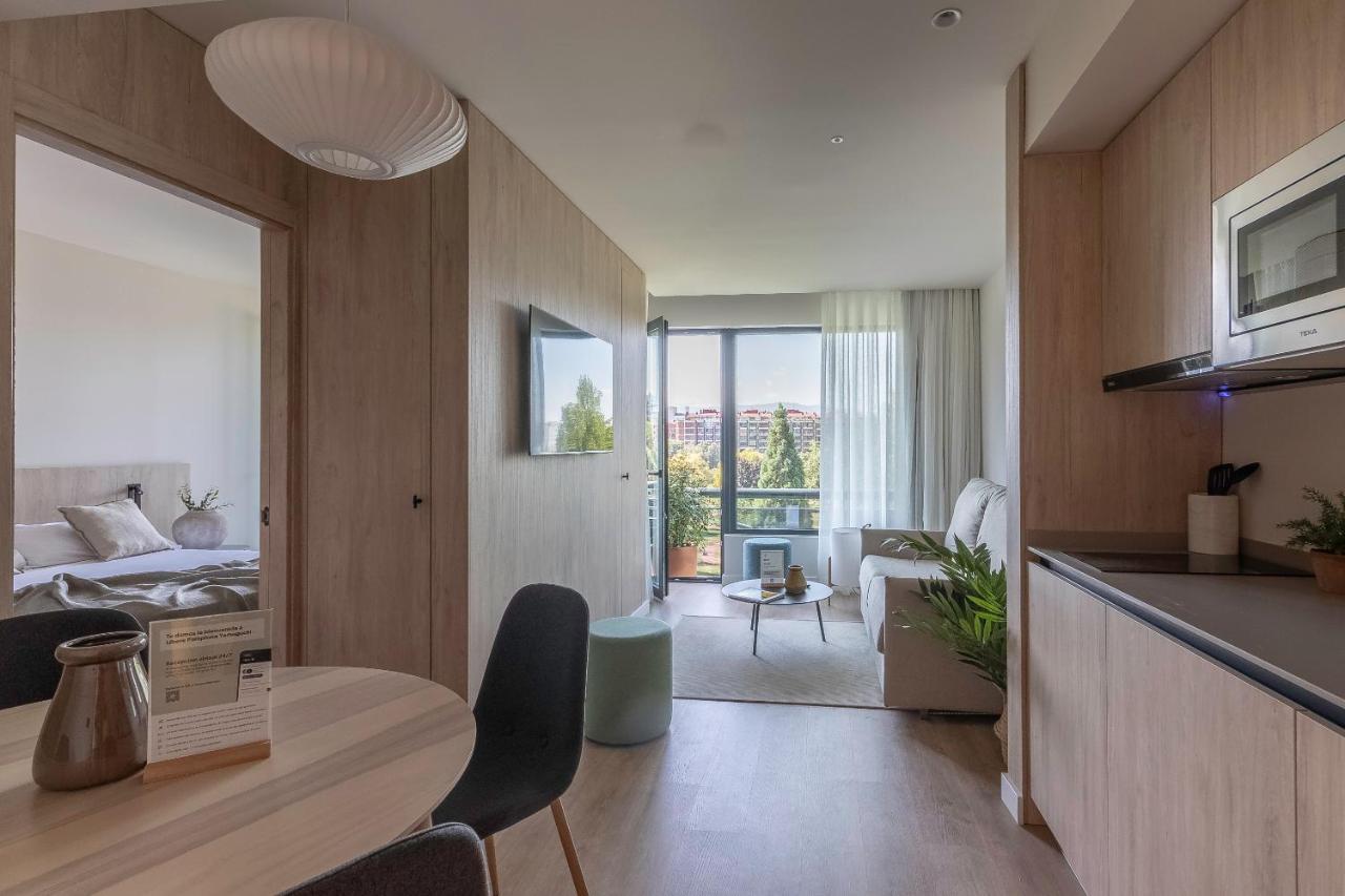 Apartamentos Libere Pamplona Yamaguchi Exteriör bild
