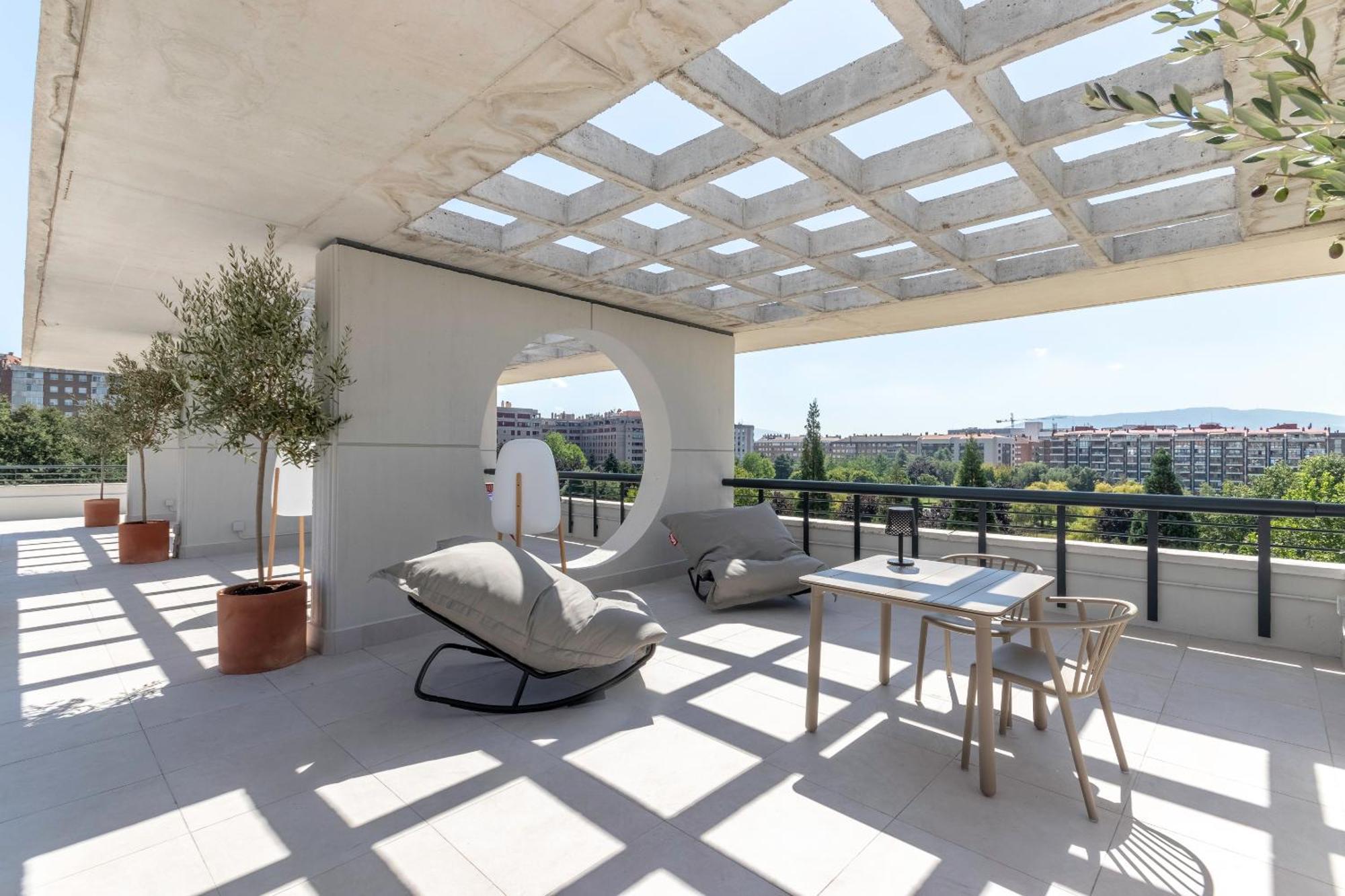 Apartamentos Libere Pamplona Yamaguchi Exteriör bild